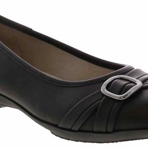 Cliffs by White Mountain Calming Women’s Wide-Width Casual Shoe